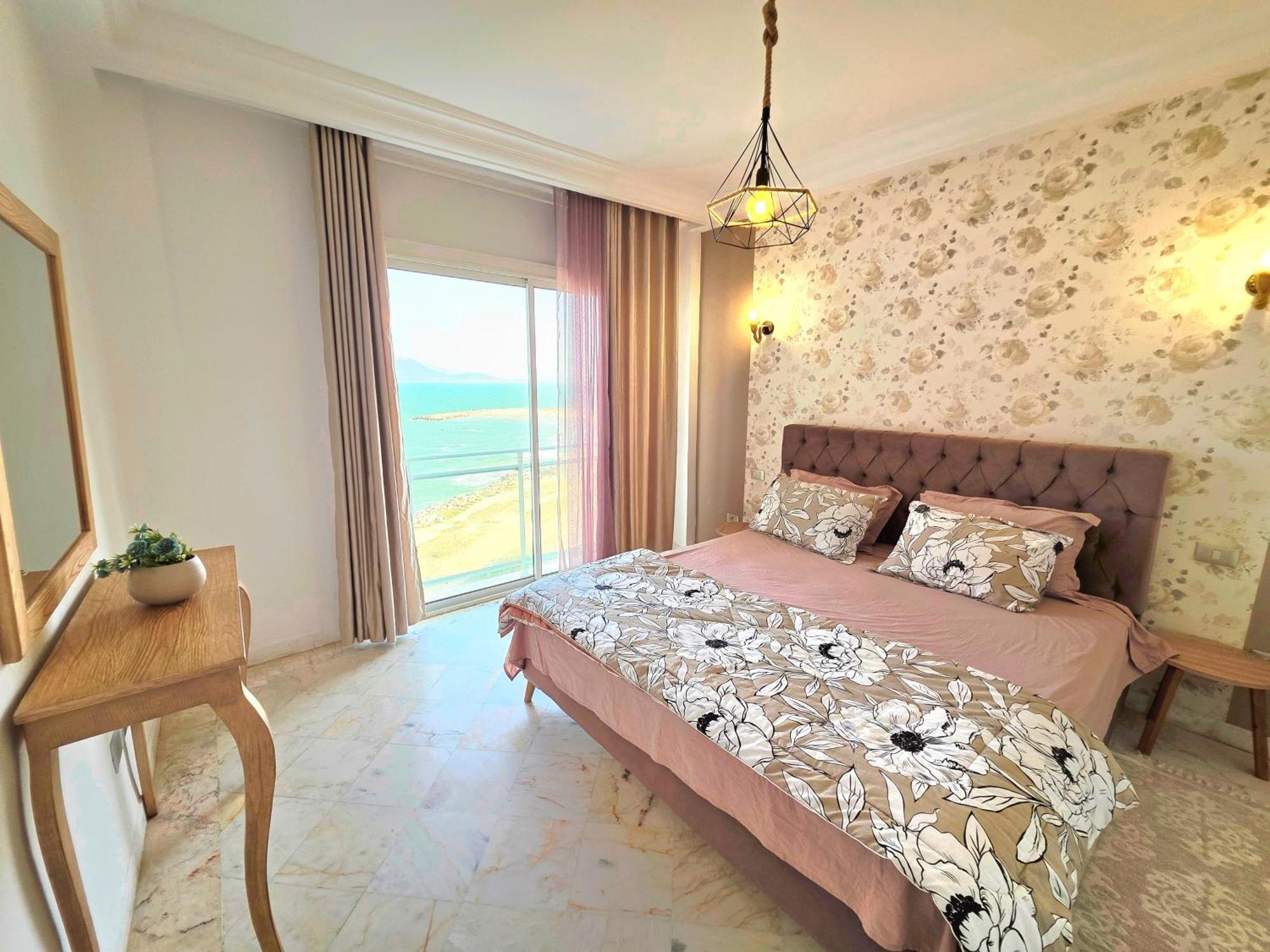 La Perle Bleue Apartment Ла Гулет Екстериор снимка